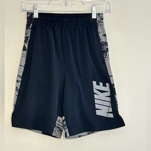 Nike Dri-Fit Boys Large Black Athletic Shorts Gray Camo Trim
